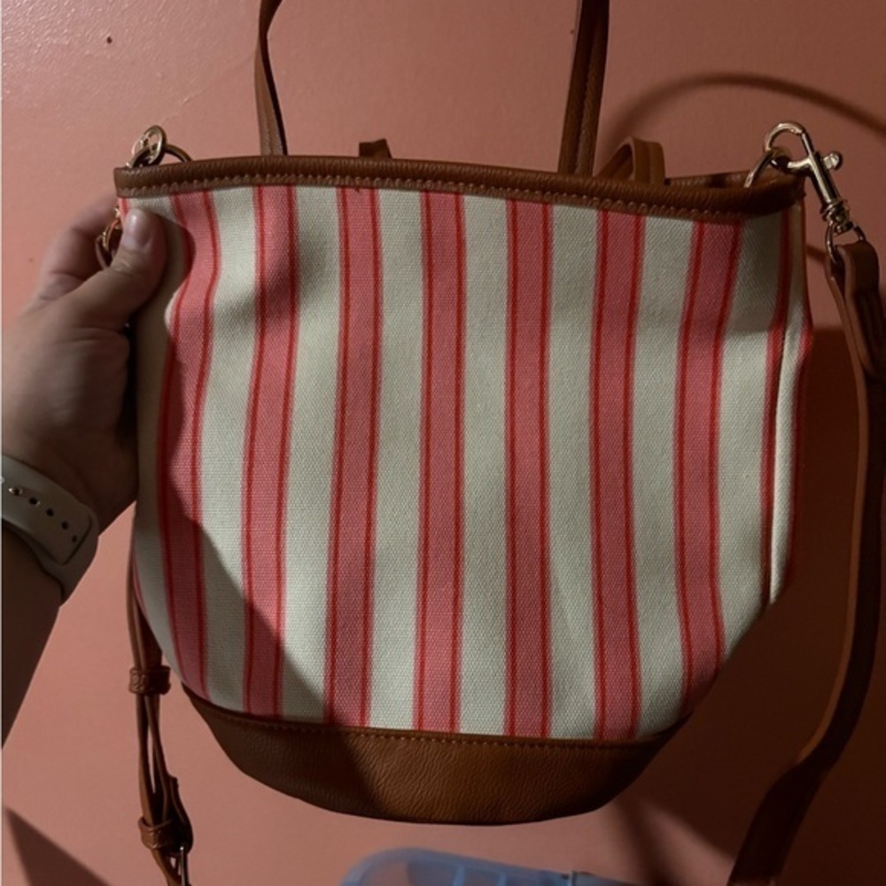 Universal Thread Tan Leather Handbag